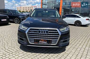 Внедорожник / Кроссовер Audi Q7 2016 в 