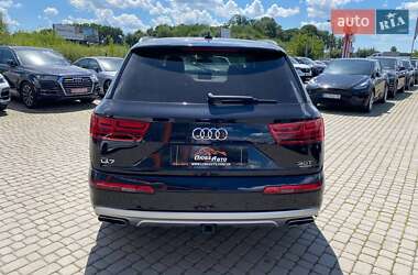 Внедорожник / Кроссовер Audi Q7 2016 в 