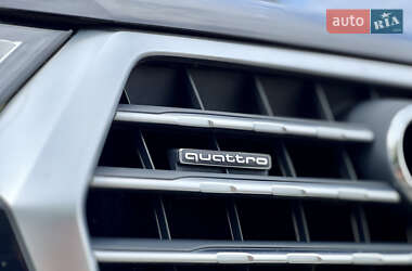 Внедорожник / Кроссовер Audi Q7 2015 в 