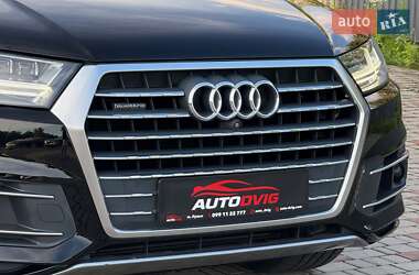 Внедорожник / Кроссовер Audi Q7 2017 в 