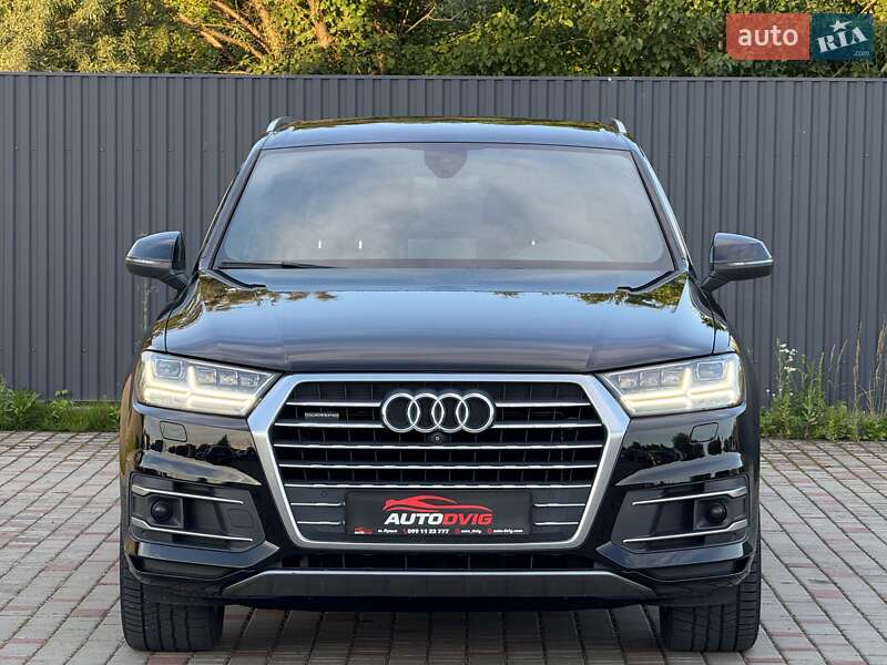 Позашляховик / Кросовер Audi Q7 2017 в Луцьку