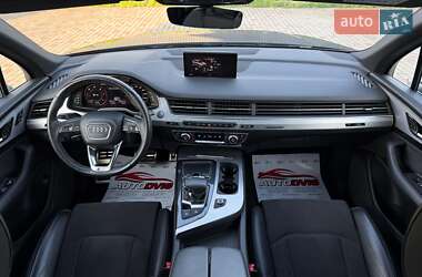 Внедорожник / Кроссовер Audi Q7 2017 в 