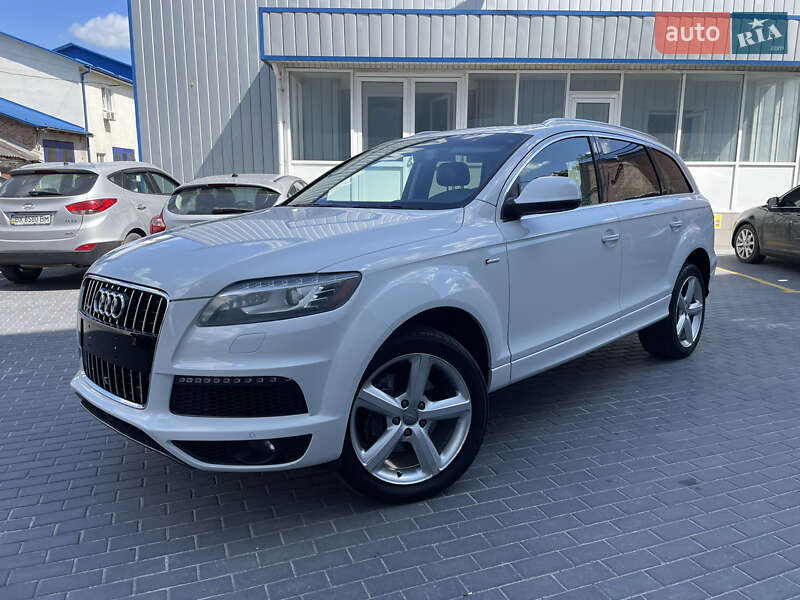 Внедорожник / Кроссовер Audi Q7 2015 в Хмельницком