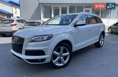 Внедорожник / Кроссовер Audi Q7 2015 в 