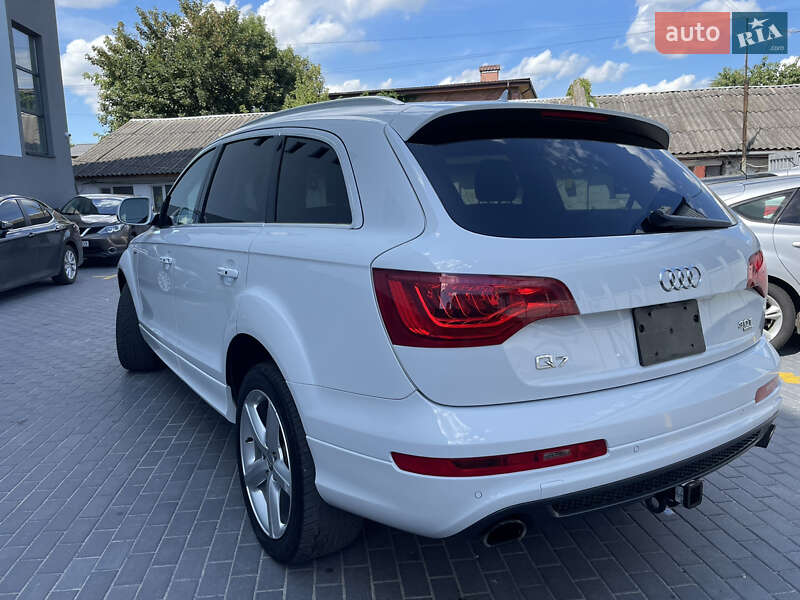 Внедорожник / Кроссовер Audi Q7 2015 в Хмельницком