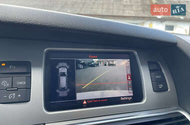 Внедорожник / Кроссовер Audi Q7 2015 в 