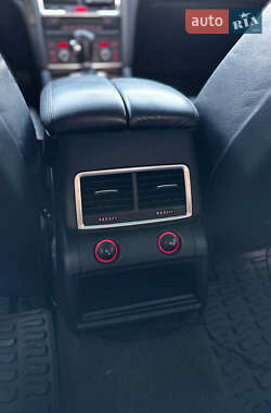 Внедорожник / Кроссовер Audi Q7 2006 в 