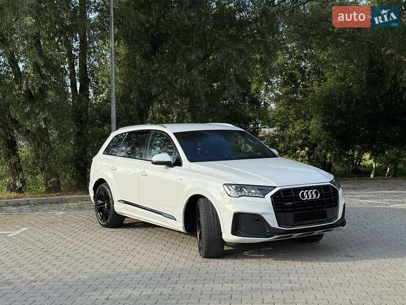 Позашляховик / Кросовер Audi Q7 2020 в Хмельницькому