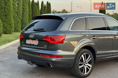 Внедорожник / Кроссовер Audi Q7 2013 в 