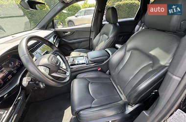 Внедорожник / Кроссовер Audi Q7 2020 в 