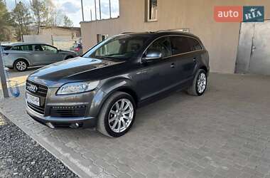 Внедорожник / Кроссовер Audi Q7 2007 в 