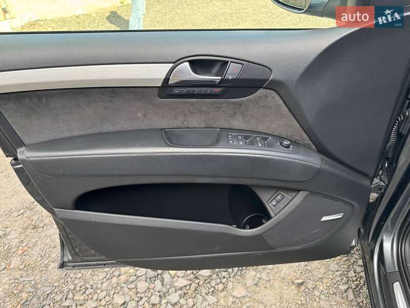 Внедорожник / Кроссовер Audi Q7 2007 в Луцке