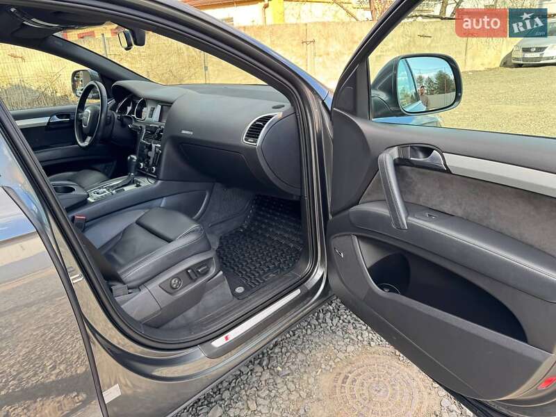 Внедорожник / Кроссовер Audi Q7 2007 в Луцке