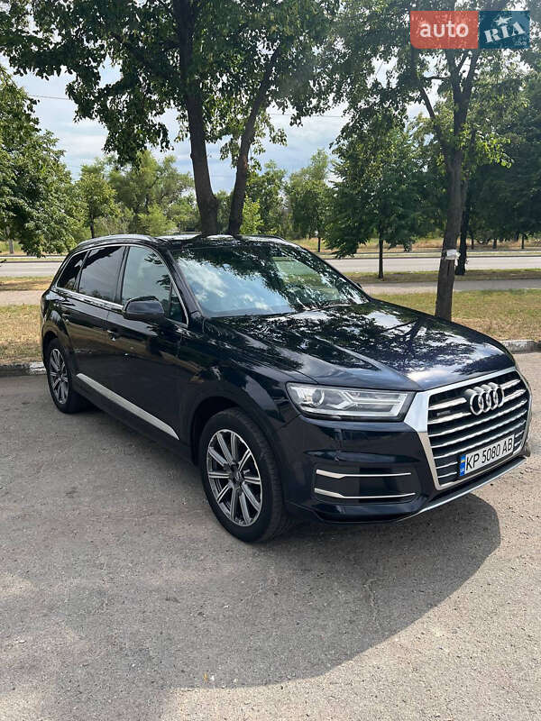 Внедорожник / Кроссовер Audi Q7 2017 в Запорожье