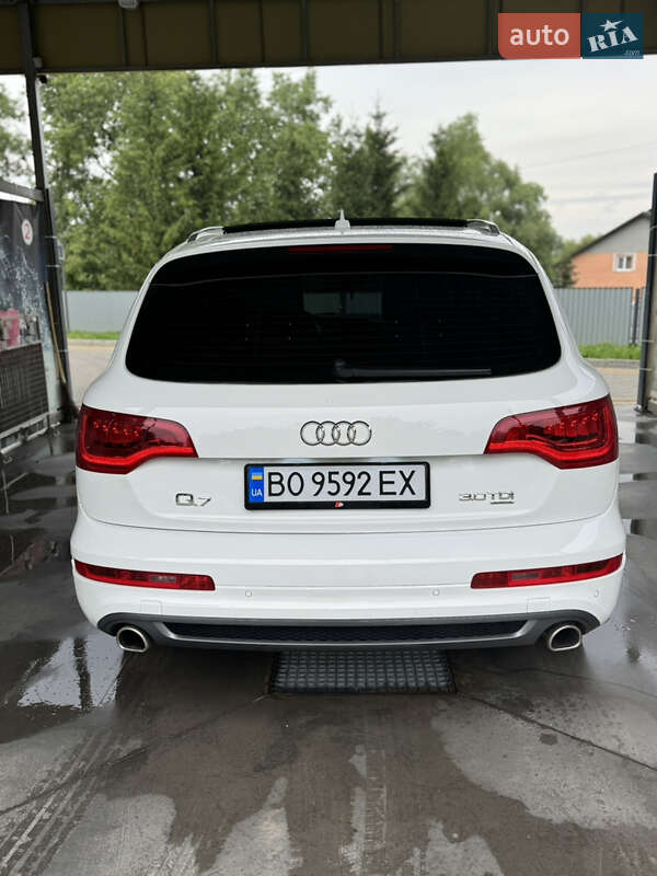 Позашляховик / Кросовер Audi Q7 2014 в Чорткові