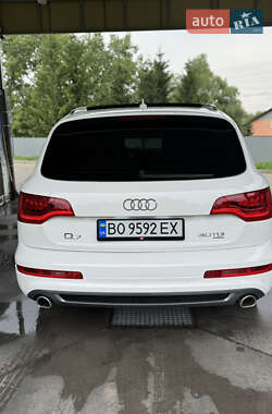Внедорожник / Кроссовер Audi Q7 2014 в 