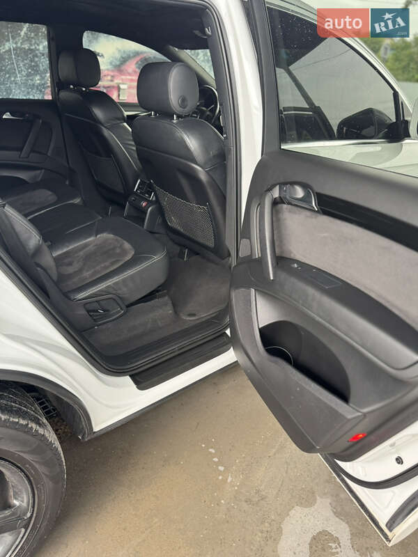 Позашляховик / Кросовер Audi Q7 2014 в Чорткові