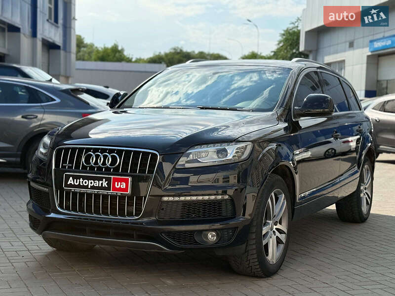 Внедорожник / Кроссовер Audi Q7 2007 в 