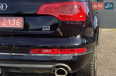 Внедорожник / Кроссовер Audi Q7 2014 в 
