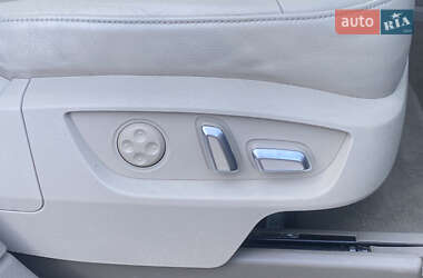 Внедорожник / Кроссовер Audi Q7 2014 в 