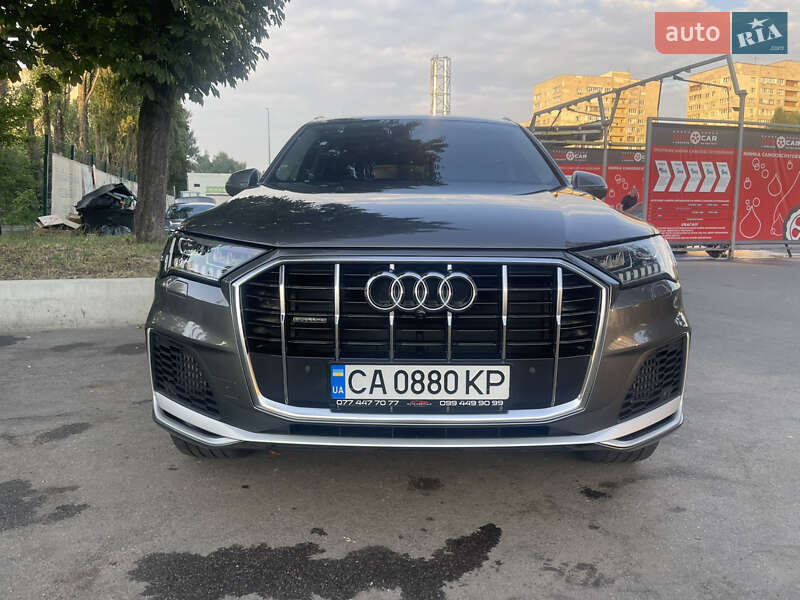Внедорожник / Кроссовер Audi Q7 2021 в Киеве