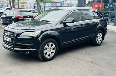 Внедорожник / Кроссовер Audi Q7 2006 в 