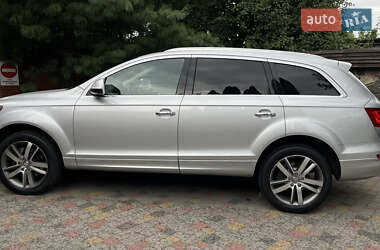 Внедорожник / Кроссовер Audi Q7 2013 в 