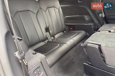Внедорожник / Кроссовер Audi Q7 2020 в 