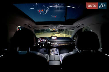 Внедорожник / Кроссовер Audi Q7 2016 в 
