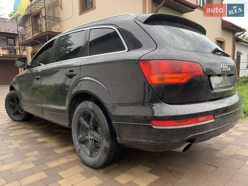 Внедорожник / Кроссовер Audi Q7 2006 в Надворной