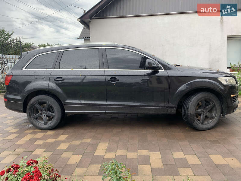 Внедорожник / Кроссовер Audi Q7 2006 в Надворной