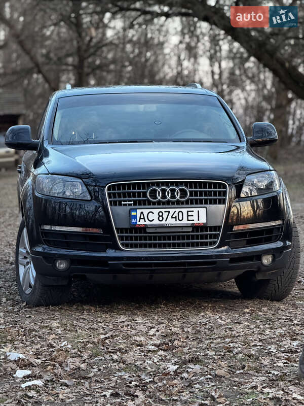 Внедорожник / Кроссовер Audi Q7 2008 в 