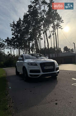 Позашляховик / Кросовер Audi Q7 2011 в 