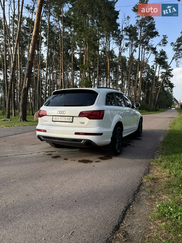 Позашляховик / Кросовер Audi Q7 2011 в Житомирі