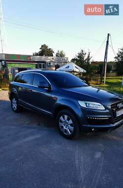 Внедорожник / Кроссовер Audi Q7 2007 в 