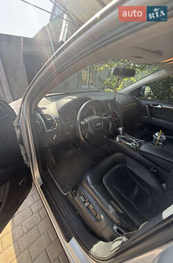 Внедорожник / Кроссовер Audi Q7 2013 в 
