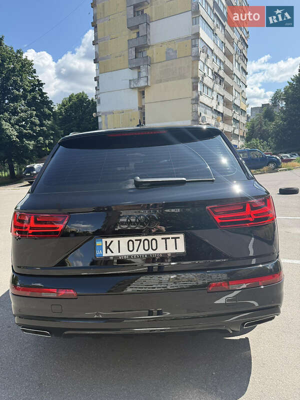 Внедорожник / Кроссовер Audi Q7 2018 в Киеве