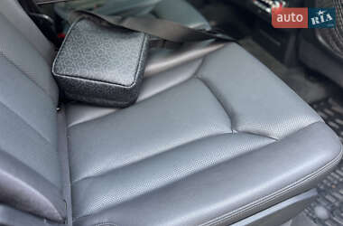 Внедорожник / Кроссовер Audi Q7 2017 в 