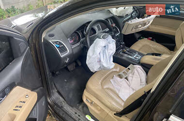 Внедорожник / Кроссовер Audi Q7 2011 в 