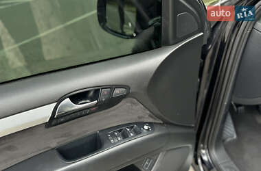 Внедорожник / Кроссовер Audi Q7 2010 в 