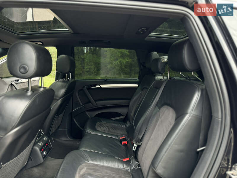 Внедорожник / Кроссовер Audi Q7 2010 в Луцке