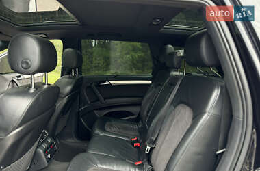Внедорожник / Кроссовер Audi Q7 2010 в 