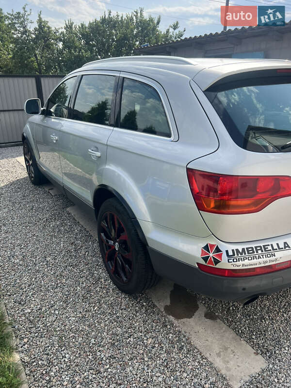 Внедорожник / Кроссовер Audi Q7 2007 в Борисполе