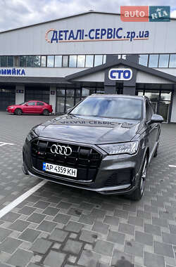 Внедорожник / Кроссовер Audi Q7 2023 в 