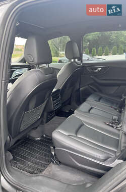 Внедорожник / Кроссовер Audi Q7 2023 в 