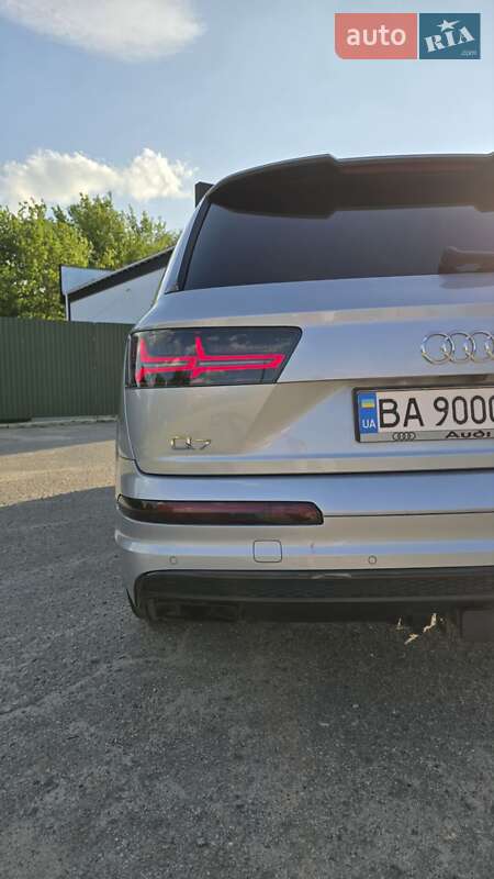 Позашляховик / Кросовер Audi Q7 2018 в Кропивницькому