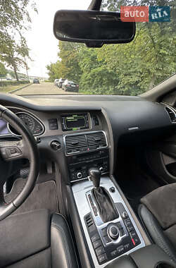 Внедорожник / Кроссовер Audi Q7 2006 в 