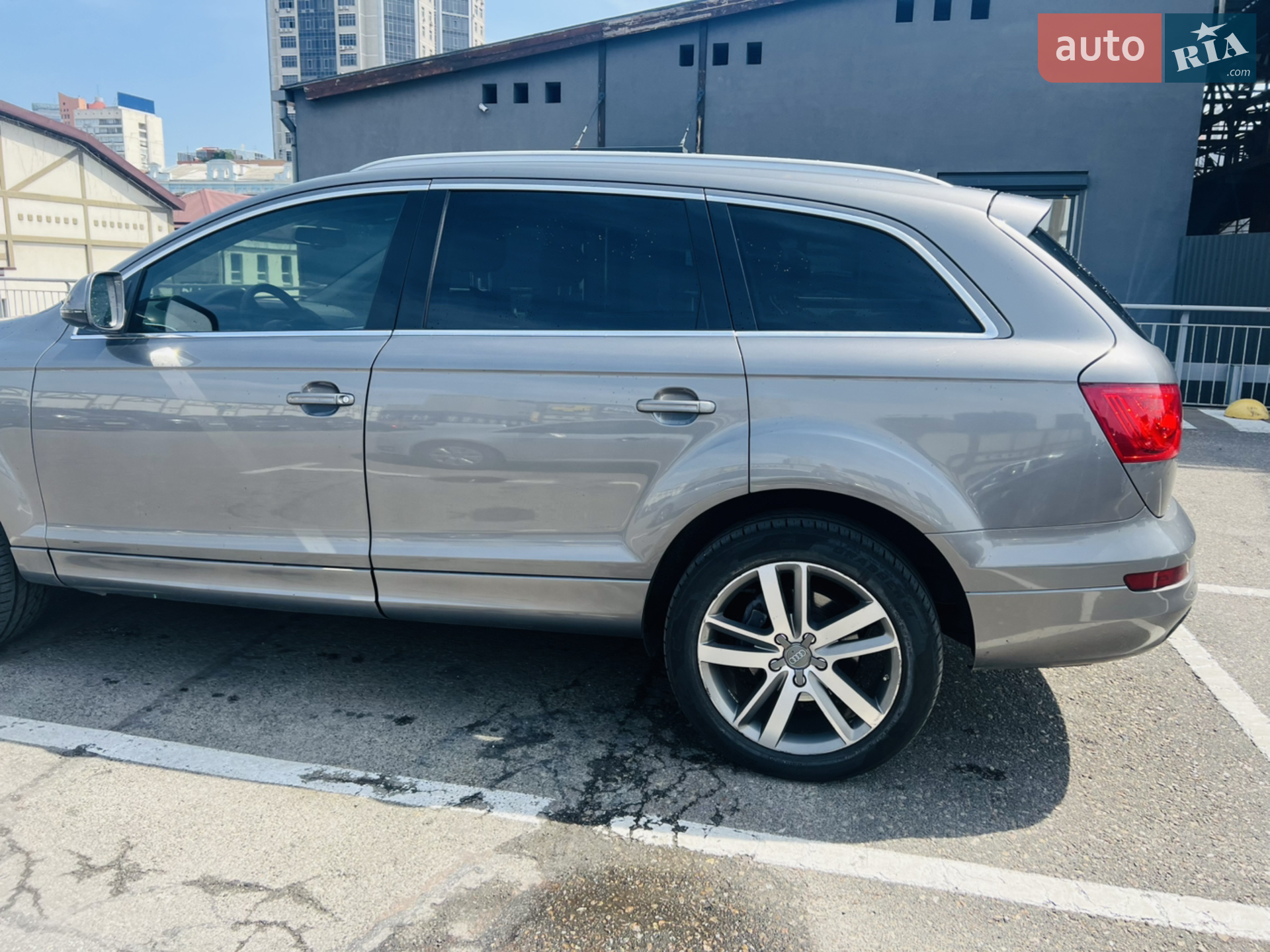 2010 Audi Q7 - мініатюра 12