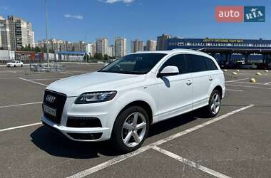 Внедорожник / Кроссовер Audi Q7 2013 в 