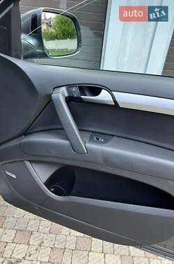 Внедорожник / Кроссовер Audi Q7 2014 в 